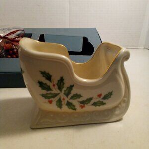 Lenox Christmas Sleigh Holly Berry Potpourri Candy Dish Holiday